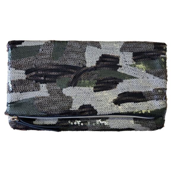Stella & Dot Margeaux Sequin Abstract Camouflage Clutch Purse NWOT - Picture 1 of 4